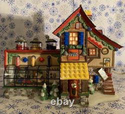 2001 Dept. 56, North Pole Series, LEGO Building Creation Station, #56735, In Box