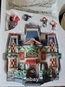 2002 Department 56 Glacier Park Pavilion North Pole Series Holiday Gift Set, 2