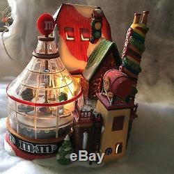 2004 Department 56 North Pole Village M & M Candy Factory lighted / Animated