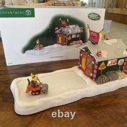 2005 Department 56 North Pole Series #56.57203 NORTH POLE MAINTENANCE Sealed nos