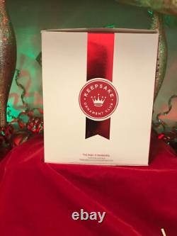 2019 Event Exclusive Hallmark Magic Of Christmas North Pole Village Artist sign