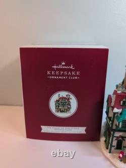 2019 Event Exclusive Hallmark Magic Of Christmas North Pole Village Artist sign