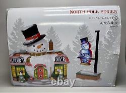 2020 Department 56 North Pole Series Lighted SNOWY'S DINER & Sign, 2 Pieces