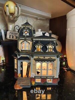 34050 Dept 56 The Original Snow Village Halloween Haunted Mansion BLACK ROOF