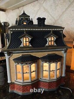 34050 Dept 56 The Original Snow Village Halloween Haunted Mansion BLACK ROOF