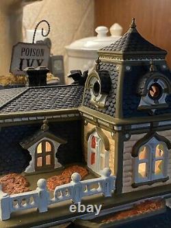 34050 Dept 56 The Original Snow Village Halloween Haunted Mansion BLACK ROOF