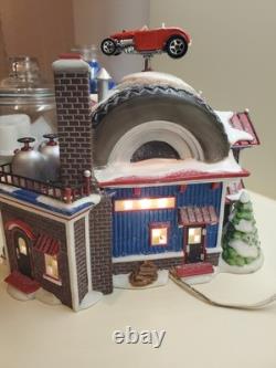 BRAND NEW MOTOR INSTAL'D Dept 56 Hot Wheels Custom Car Shop #56.56784 NORTH POLE