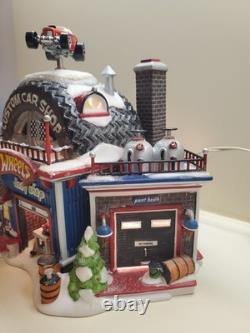 BRAND NEW MOTOR INSTAL'D Dept 56 Hot Wheels Custom Car Shop #56.56784 NORTH POLE