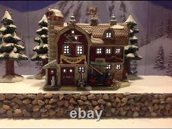 Christmas Village Display Platform Fits Well Lemax Vail, Dept 56 North Pole