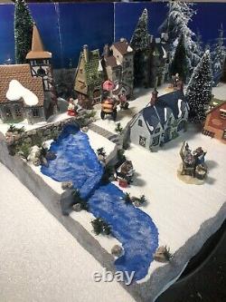 Christmas Village Display Platform Large Size Lemax Dept 56 North Pole Dickens