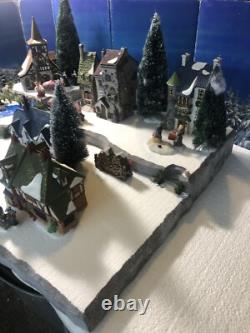 Christmas Village Display Platform Large Size Lemax Dept 56 North Pole Dickens