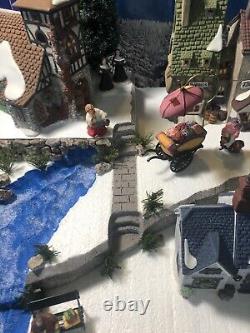 Christmas Village Display Platform Large Size Lemax Dept 56 North Pole Dickens