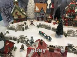 Christmas Village Display Platform Large W Sled Hill Lemax, Dept 56 North Pole