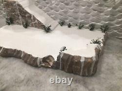 Christmas village display Platform Ski/play Scene For Lemax Dept 56 North Pole