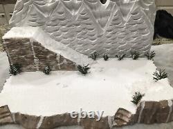 Christmas village display Platform Ski/play Scene For Lemax Dept 56 North Pole