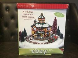 DEPT 56 NORTH POLE- ANIMATED NORTH STAR COMMUTER TRAIN STATION 56782 Tested