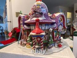 DEPT 56 NORTH POLE NORTH POLE BOARD GAMES FACTORY LIGHTED 2005 Retired