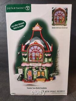 DEPT 56 NORTH POLE SERIES 2007 TWINKLE TOES BALLET ACADEMY #799921 WithBox- EUC