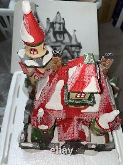 DEPT 56 NORTH POLE SERIES ROUTE 1 NORTH POLE HOME OF MR & MRS CLAUS Heritage V