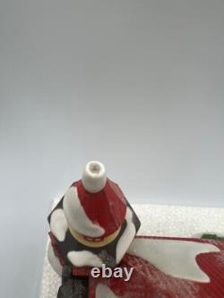 DEPT 56 NORTH POLE SERIES ROUTE 1 NORTH POLE HOME OF MR & MRS CLAUS Heritage V