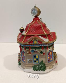 DEPT 56 NORTH POLE SERIES Village STAR BRITE GLASS ORNAMENT SHOP 2013 SKU4030712