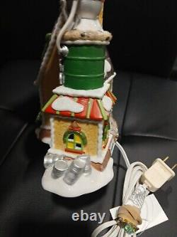 DEPT 56 NORTH POLE VILLAGE COCOA CHOCOLATE WORKS 805545 RETIRED MINT Working