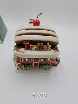 DEPT 56 NORTH POLE VILLAGE SERIES FRETTA'S FRUIT CAKE COMPANY read