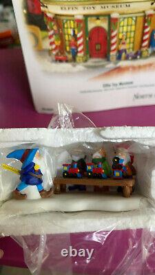 DEPT 56 NORTH POLE Village ELFIN TOY MUSEUM including 4 SMALL EXTRAS IN BOX