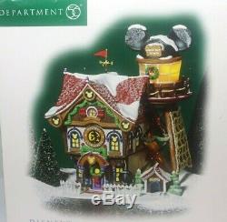 DEPT 56 North Pole Mickey's Holiday House Walt Disney Showcase Christmas Village