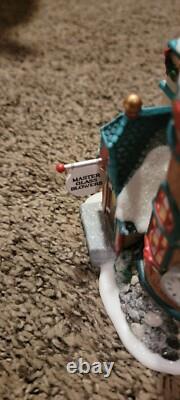 DEPT 56 North Pole Series Flurry's Snowglobe Maker