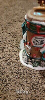 DEPT 56 North Pole Series Flurry's Snowglobe Maker