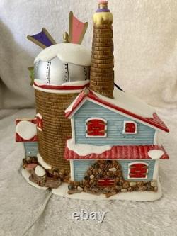 DEPT 56 THE CHRISTMAS CANDY MILL NORTH POLE #56762 with WORKING MOVING WINDMILL