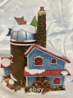 DEPT 56- THE CHRISTMAS CANDY MILL NORTH POLE SERIES #56762 with MOVING WINDMILL
