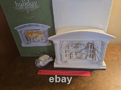 DEPT 56 Village Silhouette Treasures Dash Away All 78648 Lighted Scene 2000