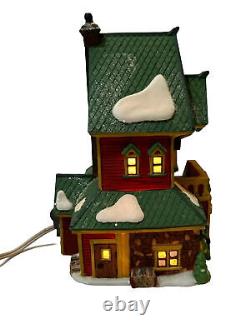 Department 56 CHRISTMAS VILLAGE NORTH POLE SERIES SANTA'S ROOMING HOUSE 1995