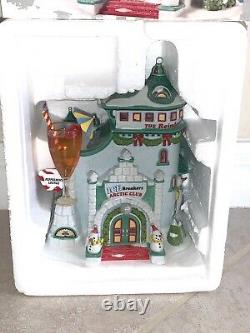 Department 56 Christmas Snow Village North Pole Ice Breakers Lounge Mint