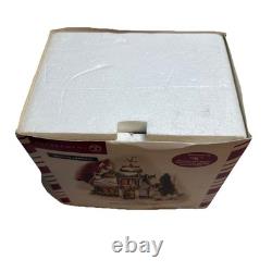 Department 56 Exclusive Special Edition Santa's Paper Snowflake Studio #56956