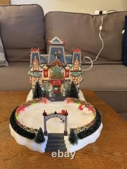 Department 56 GLACIER PARK PAVILION #56.56745 North Pole EUC READ