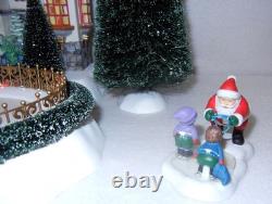 Department 56 Glacier Park Pavilion North Pole Series Animated Skating Rink