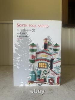 Department 56 Licorice Works North Pole Series 2016 Village #40509641 EUC
