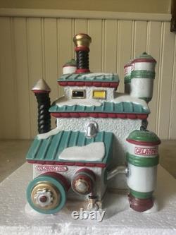 Department 56 Licorice Works North Pole Series 2016 Village #40509641 EUC