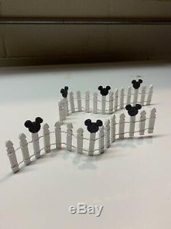 Department 56 Mickey's Merry Christmas Village MICKEY FENCE 2 pieces