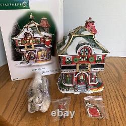 Department 56 NORTH POLE 2005 RARE Santa's Tailor Shop #56793 NEW