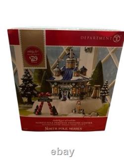 Department 56 NORTH POLE PENGUIN VISITORS CENTER SET OF 3 805547 RETIRED