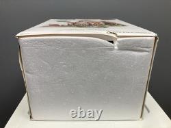 Department 56 NORTH POLE SERIES Santa's Sleigh Maker #56950 Lighted BOX DAMAGE