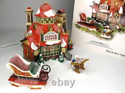 Department 56 NORTH POLE SERIES Santa's Sleigh Maker #56950 Lighted READ