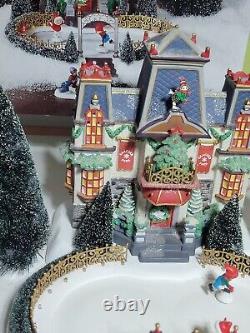 Department 56 North Pole ChristmasGlacier Park Pavilion Tested & Works, see des