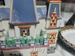 Department 56 North Pole ChristmasGlacier Park Pavilion Tested & Works, see des