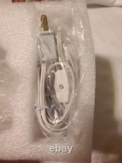 Department 56 North Pole Gingerbread Lane Ginger's Cottage Plus 2 Accessories