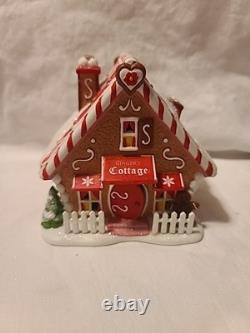 Department 56 North Pole Gingerbread Lane Ginger's Cottage Plus 2 Accessories